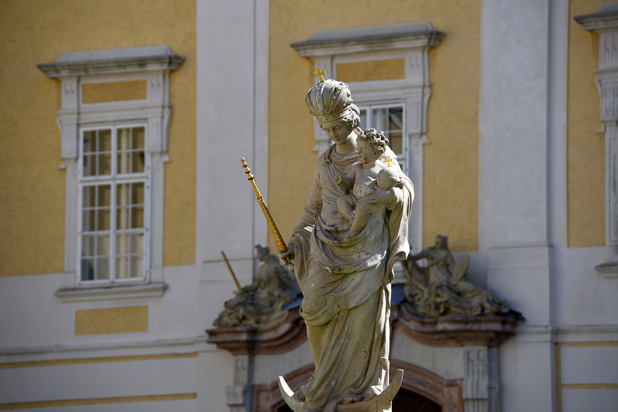 Stift Seitenstetten (Photo license: CC BY 2.0)